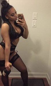 LexiLove toe curing out calls  , Chicago call girl, Bisexual Chicago Escorts
