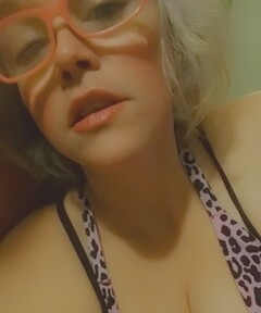 Genuine GFE BBW playful Passionate, Chicago call girl, Incall Chicago Escort Service